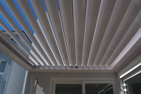 Open Roof System in an outdoor entertaining space